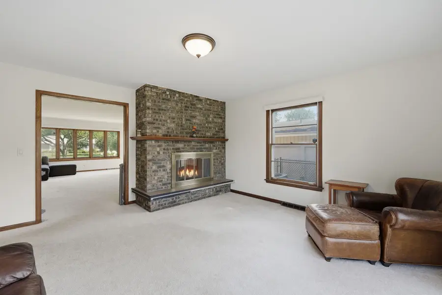 482 Royal Oaks Drive, Wood Dale, IL 60191 - #3