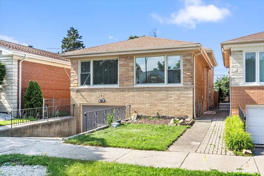 6320 W Lawrence Avenue, Chicago, IL 60630 - #3