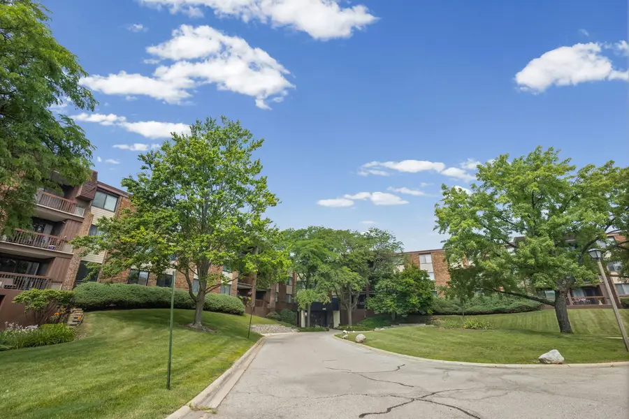440 Raintree Court #3S, Glen Ellyn, IL 60137 - #2