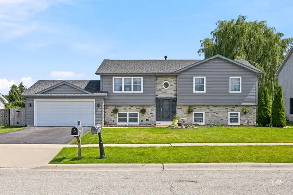 5903 Castlewood Trail, McHenry, IL 60050