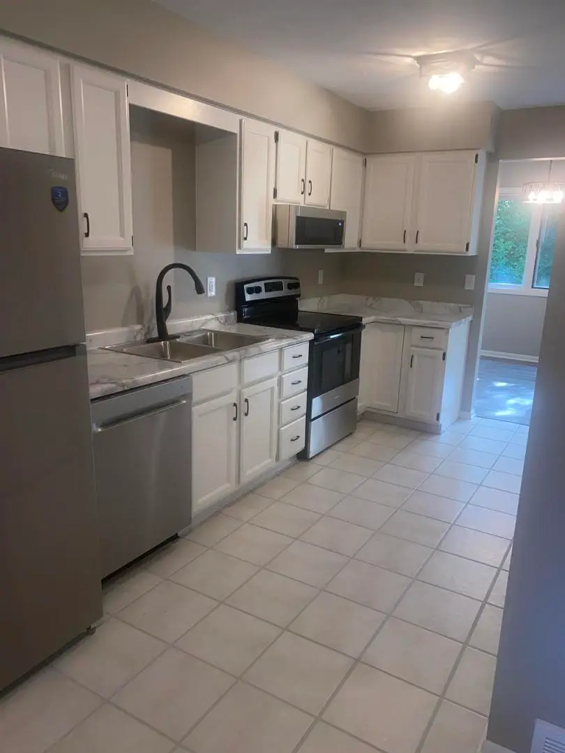 792 Tulip Lane #21, Rockford, IL 61107 - #3