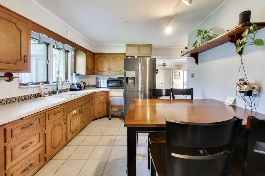 1810 E Euclid Avenue, Arlington Heights, IL 60004 - #3