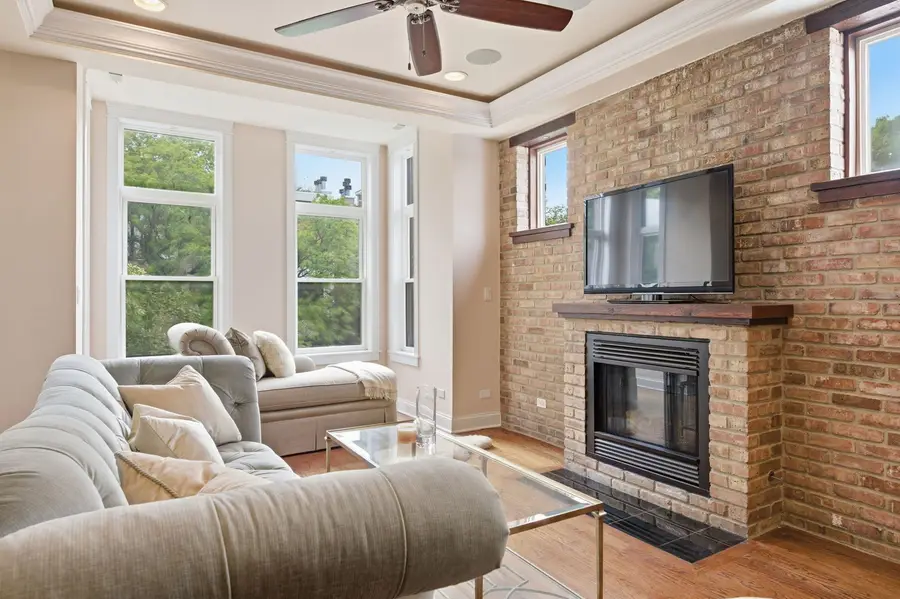 1516 N Mohawk Street #3F, Chicago, IL 60610 - #2