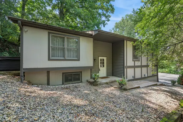 121 Wildwood Drive, Ingleside, IL 60041