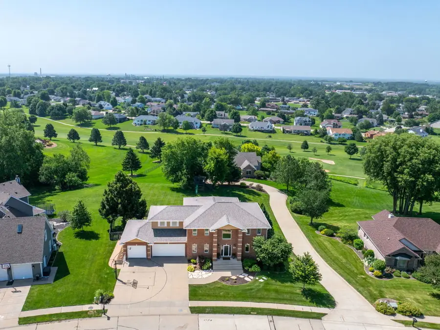 1107 Scenic Hill Lane, De Witt, IA 52742 - #2