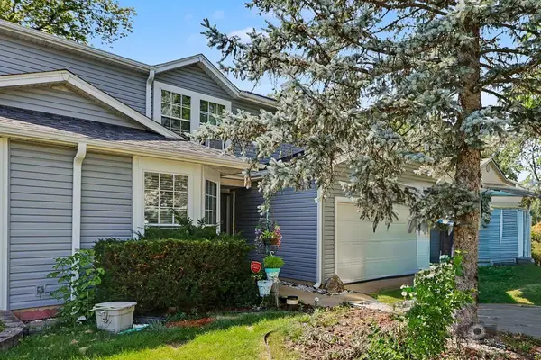 4 Berkshire Court, Streamwood, IL 60107