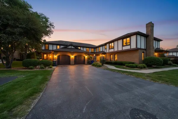 12254 S Dogwood Lane #1B, Palos Heights, IL 60463