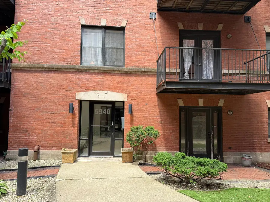 5940 S King Drive #2E, Chicago, IL 60637 - #2