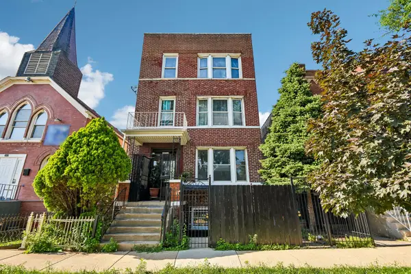 Address Withheld By Seller, Chicago, IL 60632