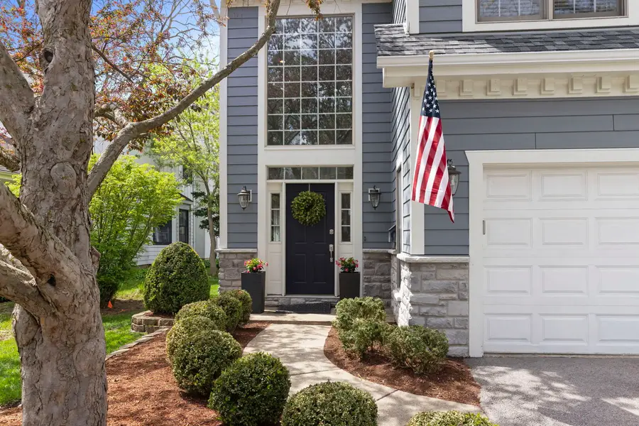 176 Hillcrest Avenue, Glen Ellyn, IL 60137 - #2