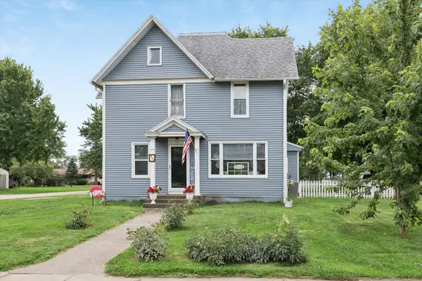313 Grove Street, Calamus, IA 52729