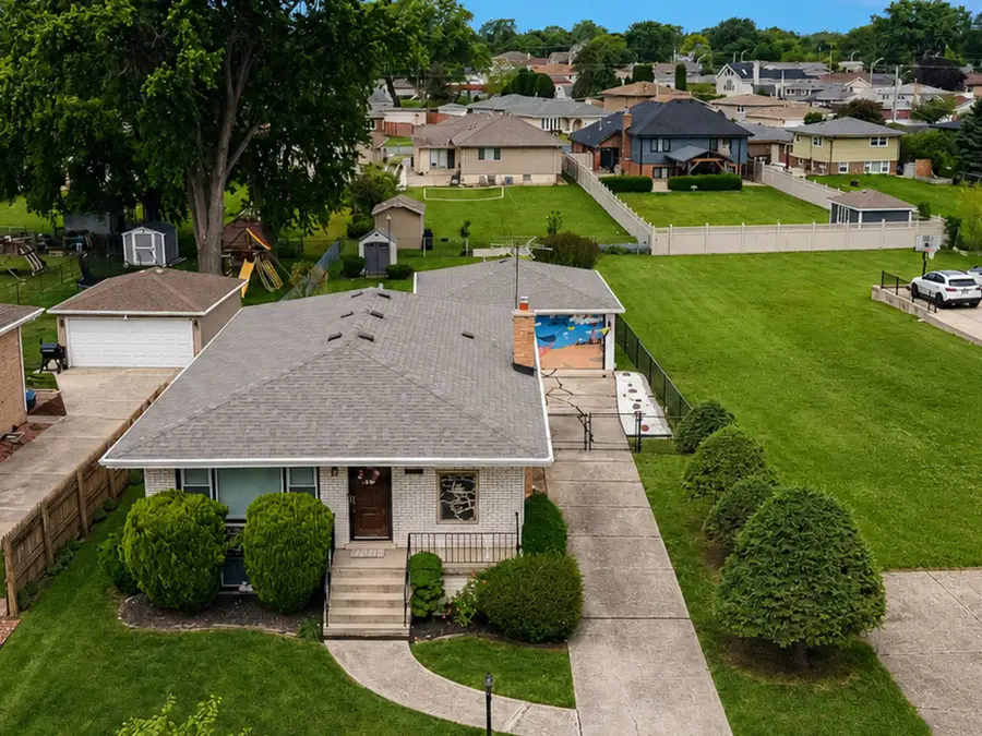 9020 Nashville Avenue, Oak Lawn, IL 60453 - #3