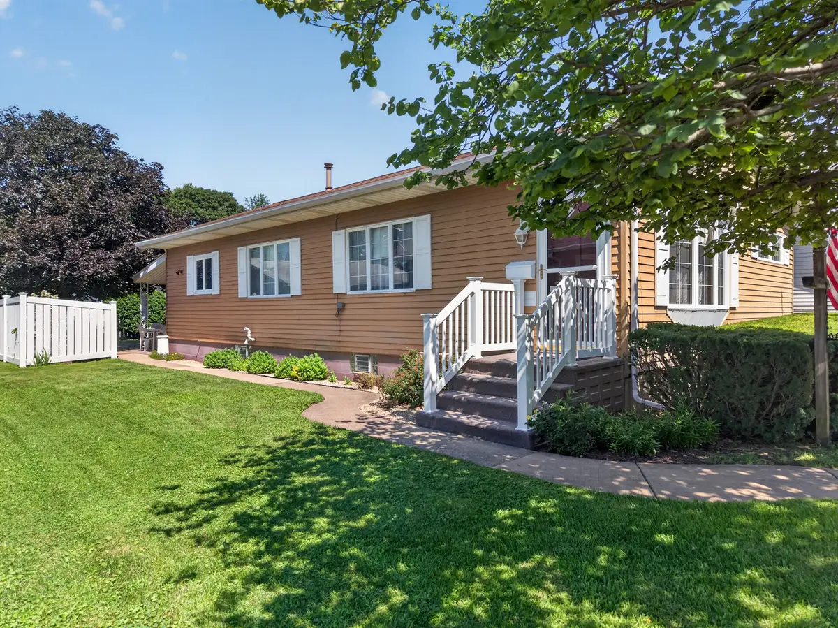 212 Sherman Street, Streator, IL 61364 - #1