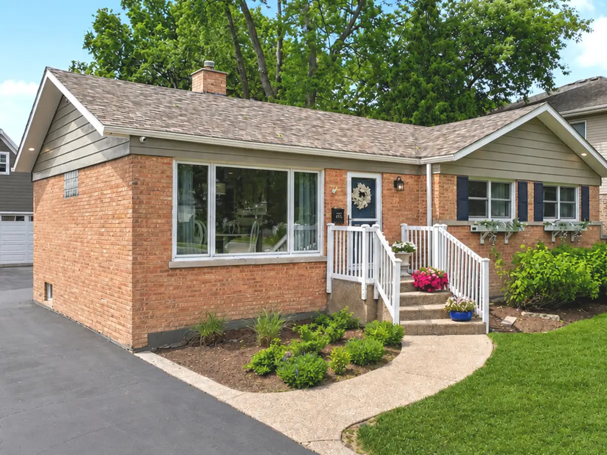 2531 Glenview Road, Glenview, IL 60025 - #1