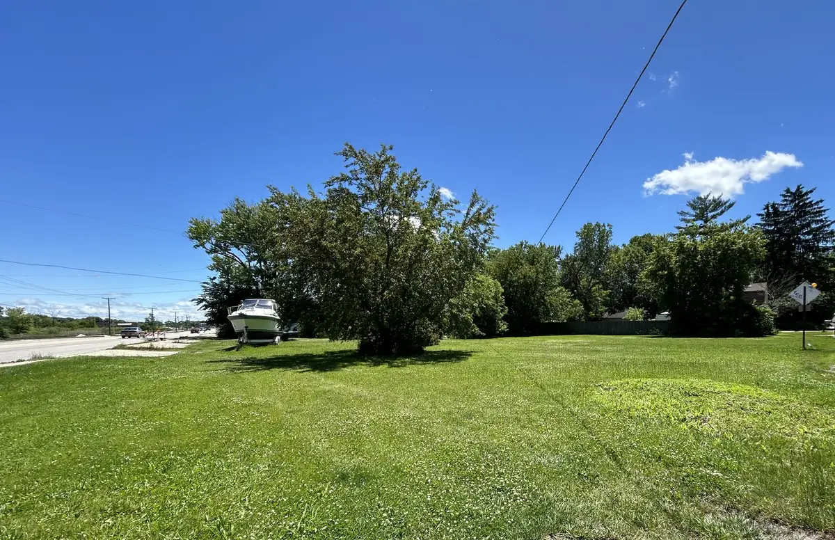 37570 N Us Highway 12 Highway, Spring Grove, IL 60081 - #1