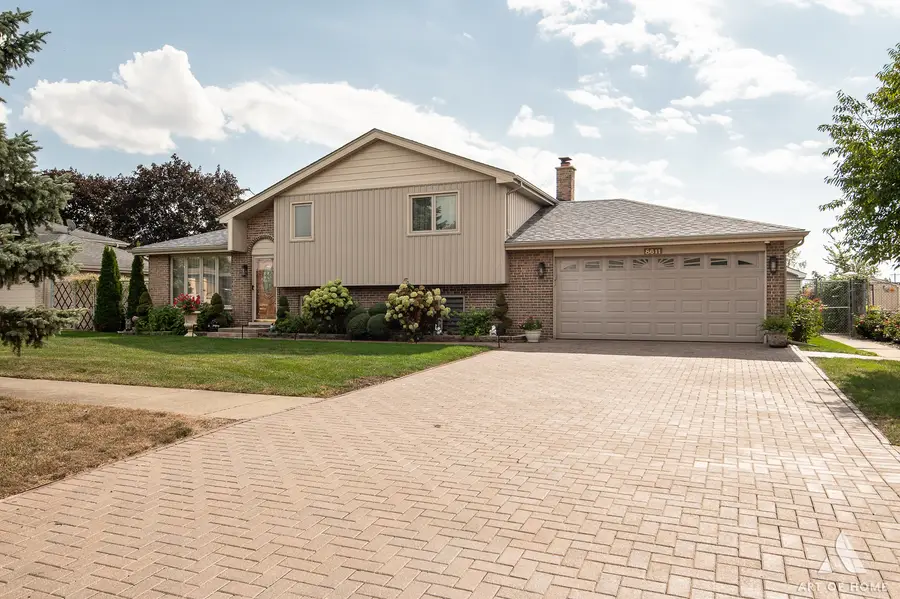 8611 W 75 Street, Justice, IL 60458 - #2