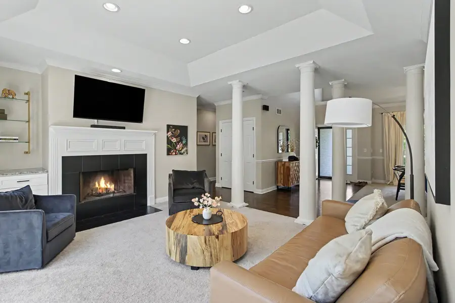 1204 N Oakridge Court, Palatine, IL 60067 - #3