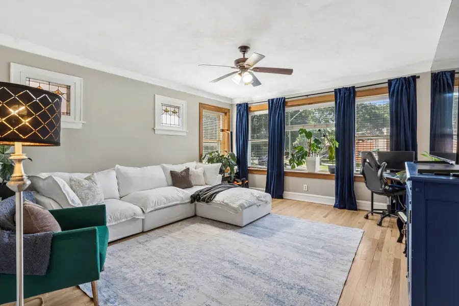 6150 W Thorndale Avenue, Chicago, IL 60646 - #2