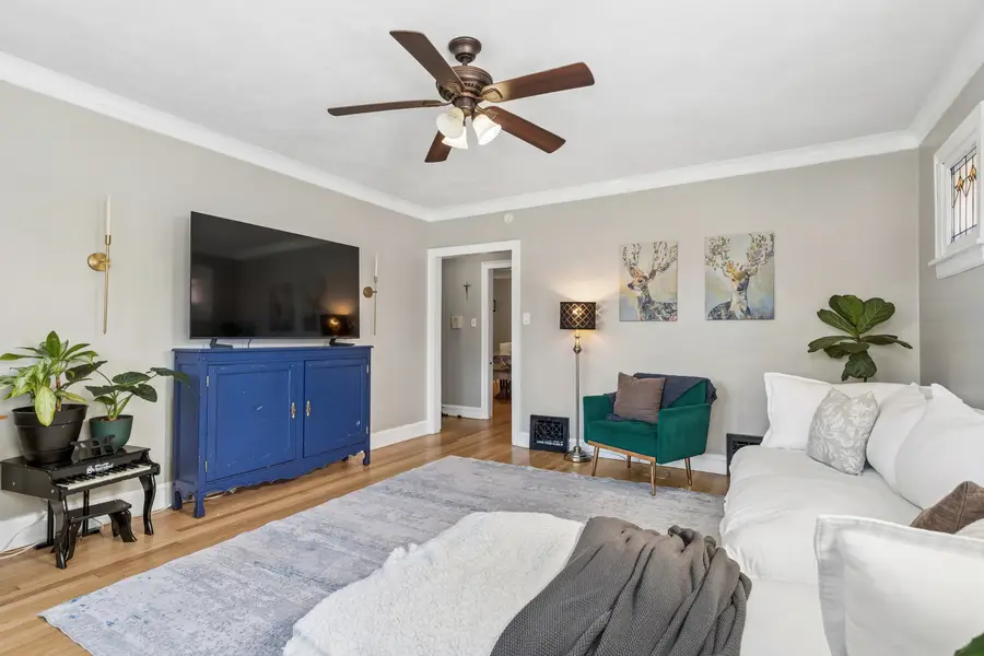 6150 W Thorndale Avenue, Chicago, IL 60646 - #3