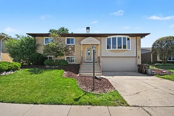 15329 Maple Drive, Oak Forest, IL 60452