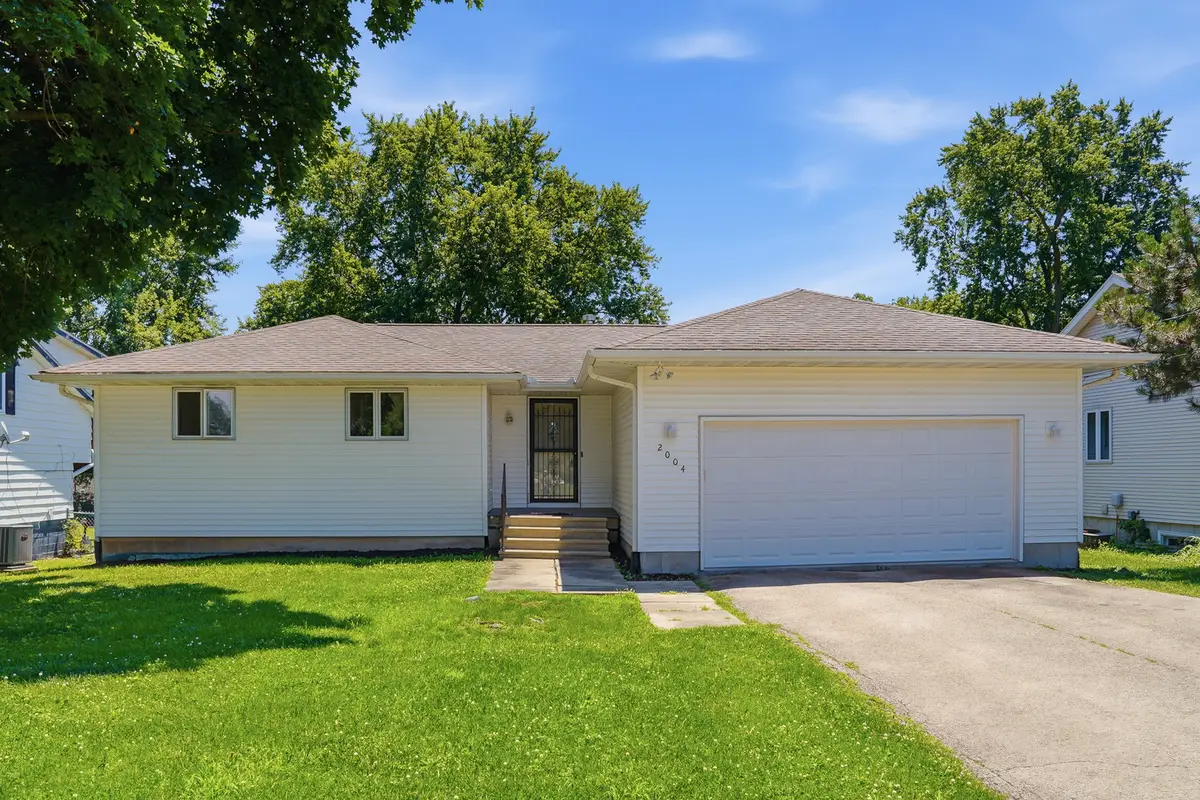 2004 W 4th Street, Dixon, IL 61021 - #1