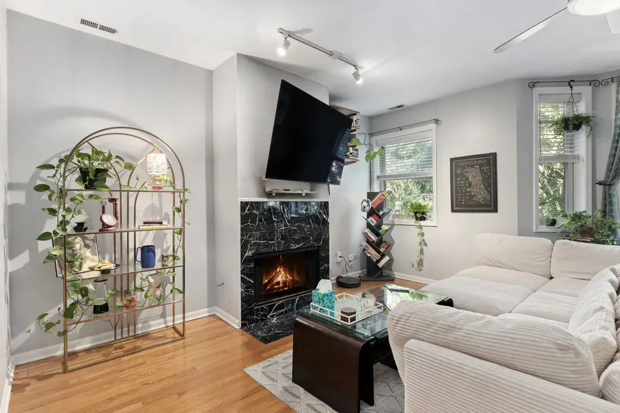 1522 N Bosworth Avenue #2, Chicago, IL 60642 - #2
