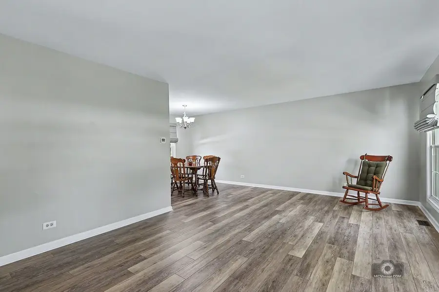 392 Basswood Court, Carol Stream, IL 60188 - #3