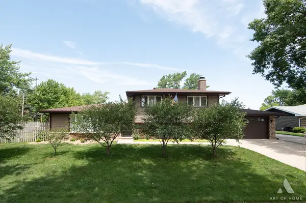 8140 W 91st Street, Hickory Hills, IL 60457
