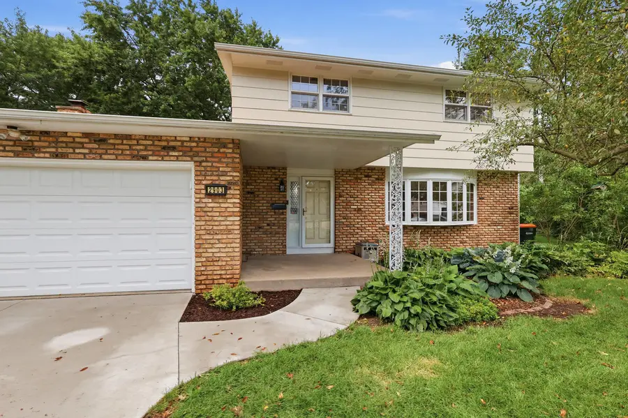 2903 Woodland Court, Davenport, IA 52803 - #2
