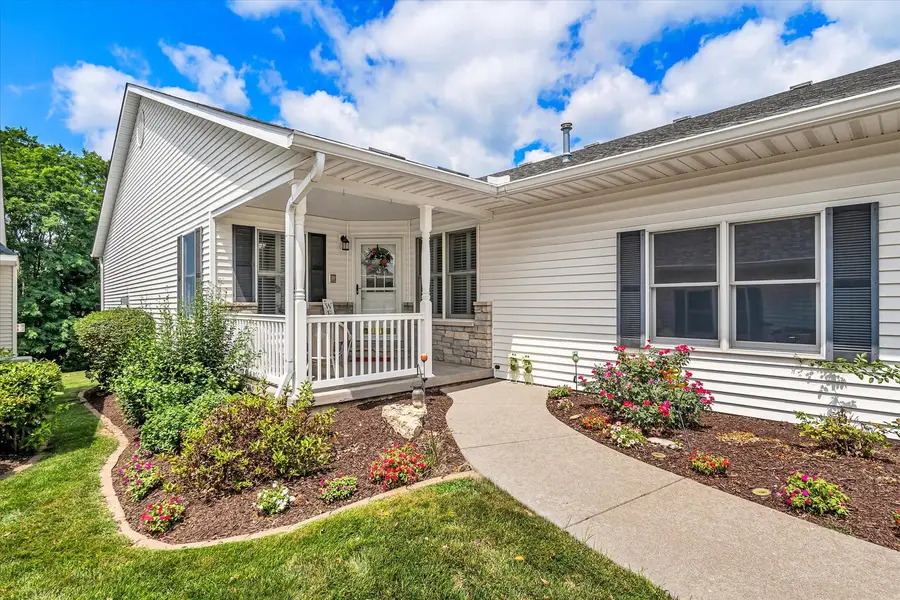 702 Wells Fargo Trail, Le Claire, IA 52753 - #2