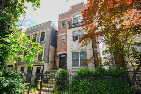 2043 W Saint Paul Avenue, Chicago, IL 60647