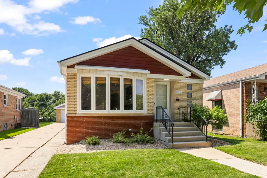 11416 S Sawyer Avenue, Chicago, IL 60655 - #2