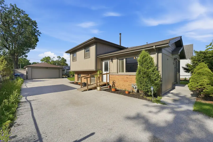 7046 W 72nd Place, Chicago, IL 60638 - #3