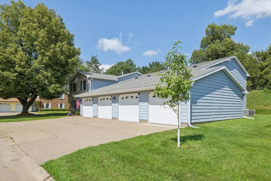814 13th Avenue N #6C, Clinton, IA 52732 - #2