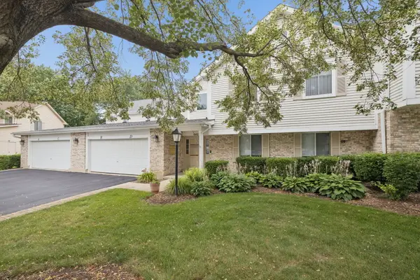 440 Somerset Court #D, Aurora, IL 60504