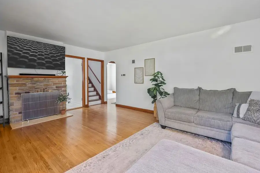 422 Harden Street, Antioch, IL 60002 - #3