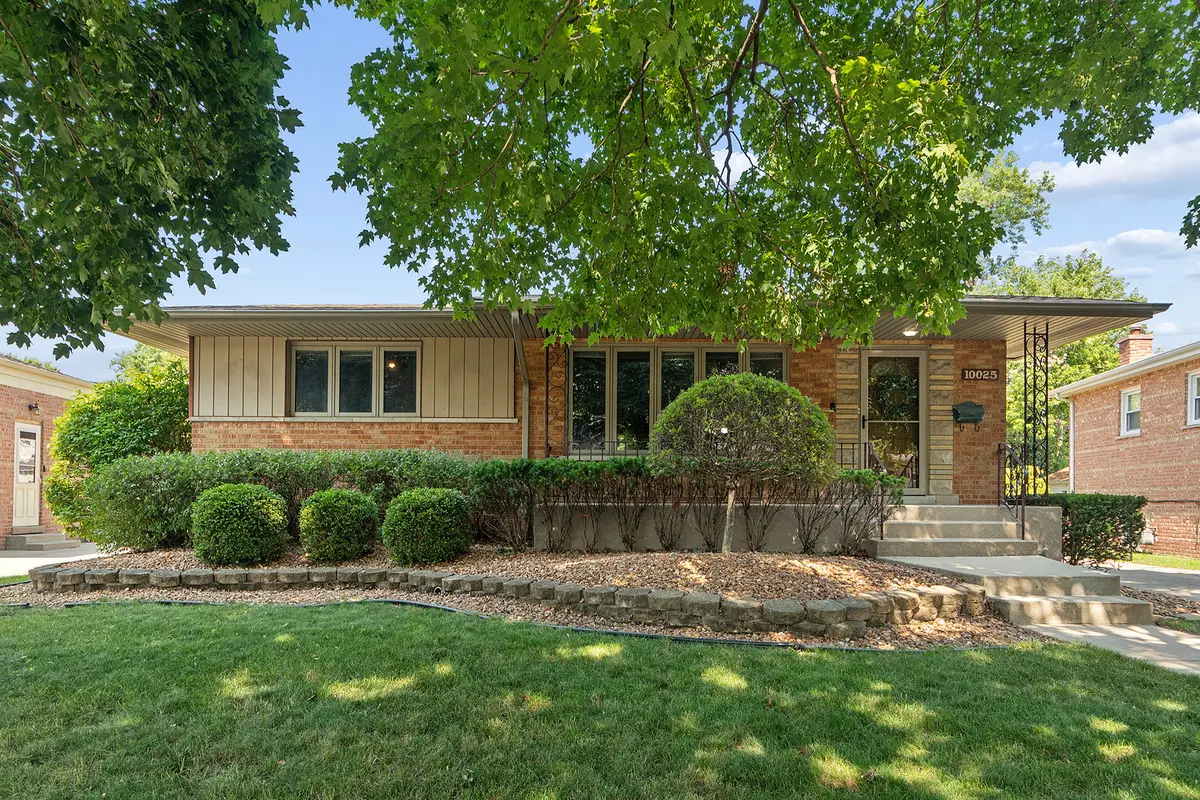 10025 S 53rd Avenue, Oak Lawn, IL 60453 - #1