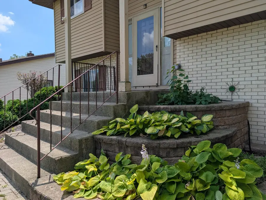 319 Joseph Street, Woodstock, IL 60098 - #2
