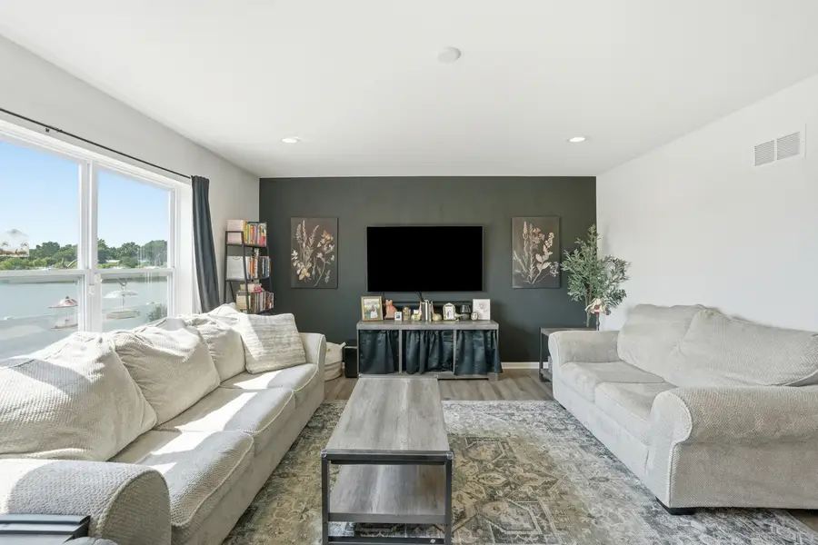 1354 Clifton Avenue, Beecher, IL 60401 - #3