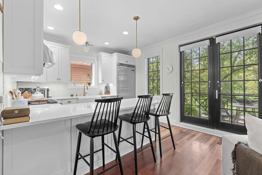1955 W Barry Street #2W, Chicago, IL 60657 - #2