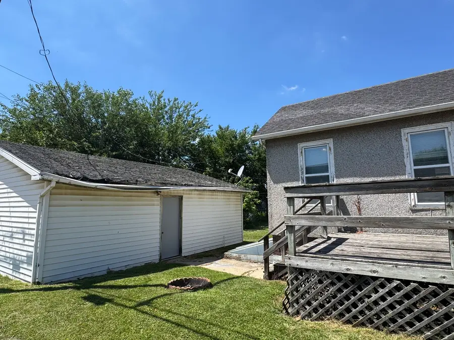 637 Crosat Street, Lasalle, IL 61301 - #3