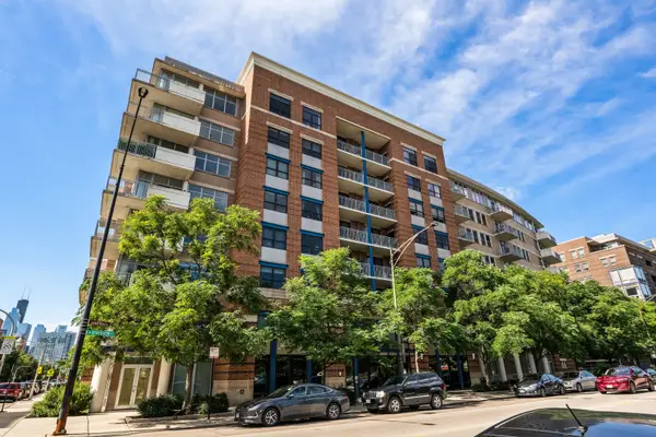 511 W Division Street #706, Chicago, IL 60610