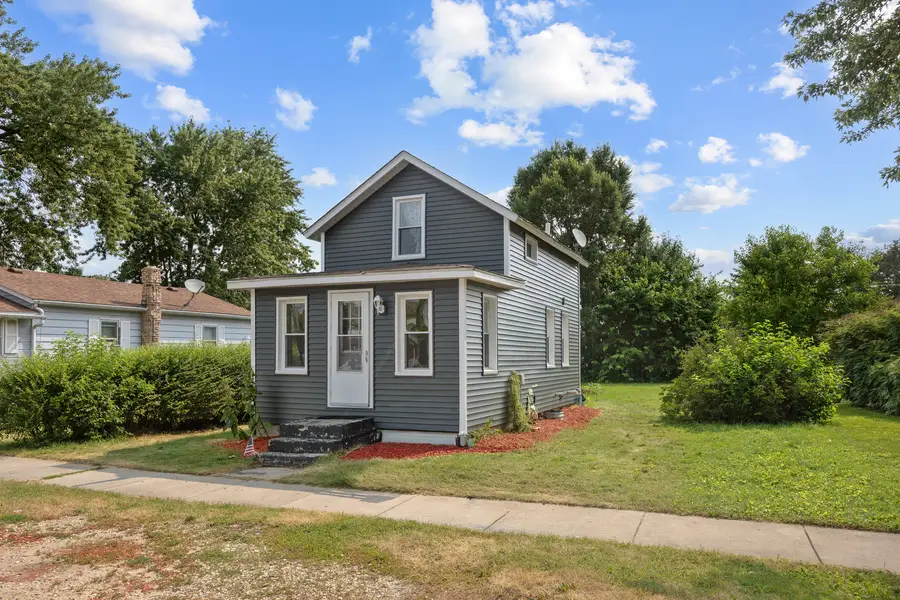 141 Oak Street, Hampshire, IL 60140 - #2