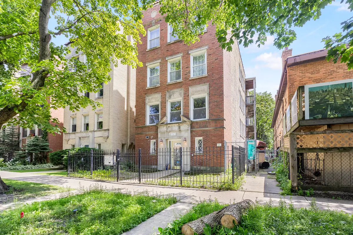 1747 W Pratt Boulevard #1, Chicago, IL 60626 - #1