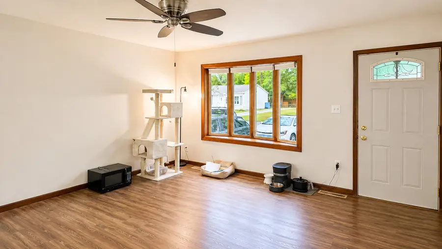 1312 Dakota Drive, Ottawa, IL 61350 - #2