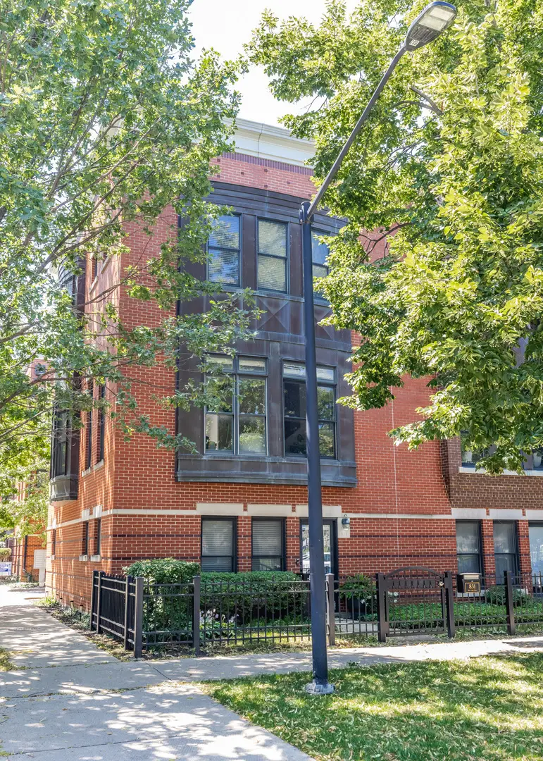 831 W 14th Place, Chicago, IL 60608 - #1