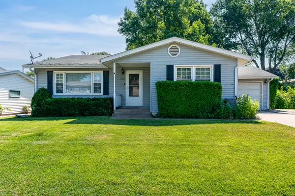 2233 Jebens Avenue, Davenport, IA 52804