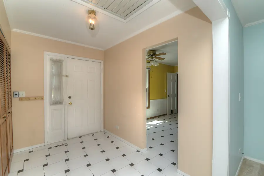 190 Appleby Drive, Glendale Heights, IL 60139 - #3