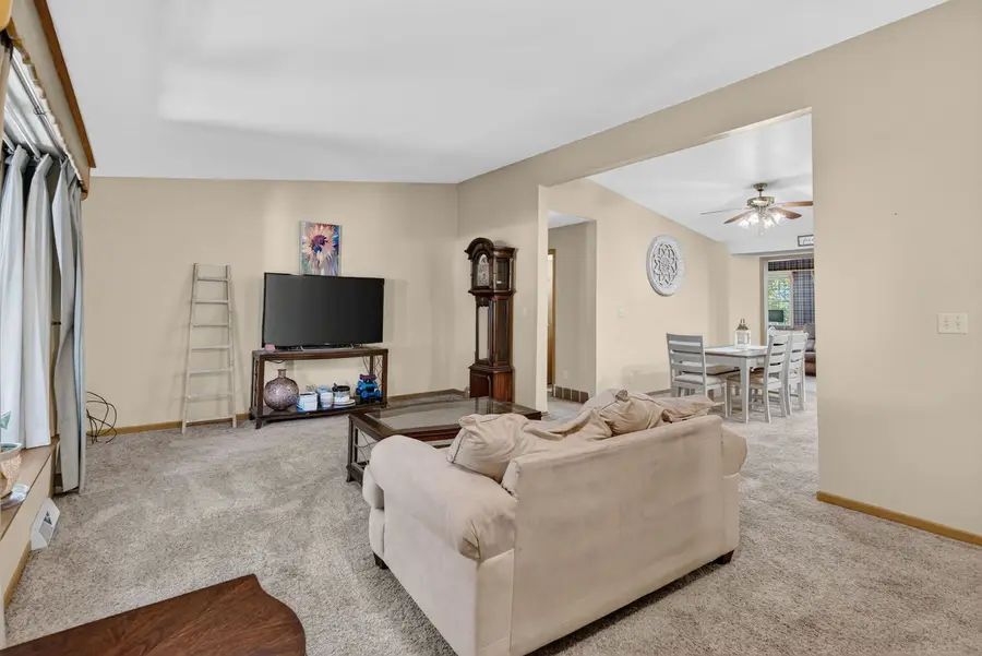 102 N Roma Court, Toluca, IL 61369 - #3
