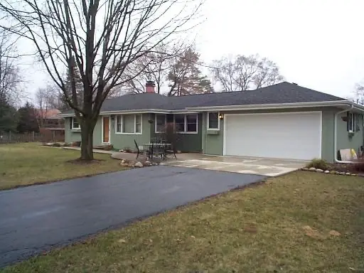 37360 N Hillside Drive, Lake Villa, IL 60046